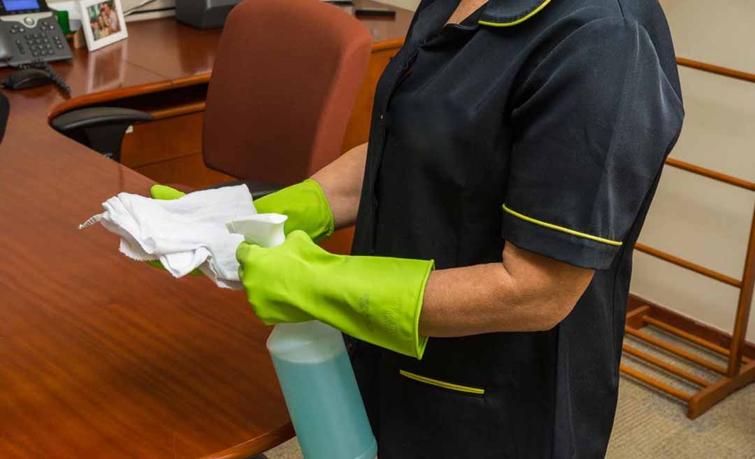 Em comunicado a colaboradores, JWC diz que mês de outubro não foi pago a terceirizados por falta de repasse contratual