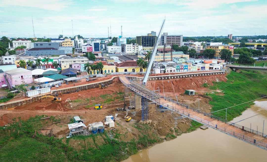 Deracre realiza concretagem e instalação de estacas para fortalecer passarela Joaquim Macedo, no Centro de Rio Branco