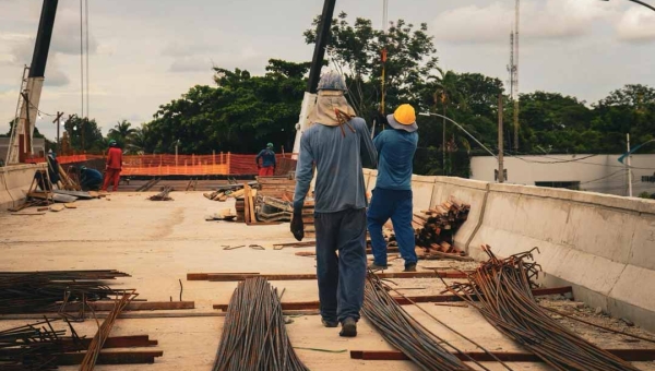 Rio Branco supera as médias estadual e nacional na redução do desemprego entre adultos jovens