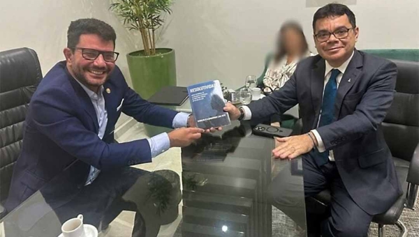 Gladson escolhe Oswaldo D’Albuquerque para chefiar o MPAC; conheça o procurador