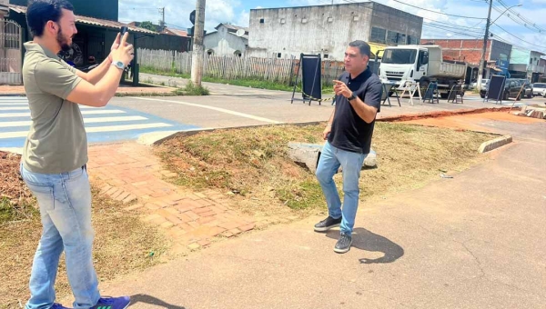 Vereador Samir Bestene acompanha execução de indicações na Rua Valdomiro Lopes: “Mais mobilidade urbana e segurança naquele cruzamento”