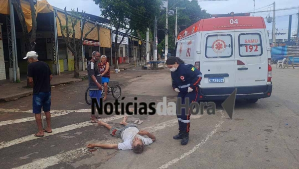 Idoso sofre ataques após confusão com homem durante bebedeira no Centro de Rio Branco