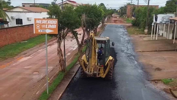 Pavimentação avança no Platô do Piquiá e marca nova etapa de infraestrutura em Boca do Acre