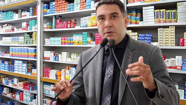 Vereador Samir Bestene propõe credenciamento de farmácias para atender pacientes do SUS em casos de falta de medicamentos