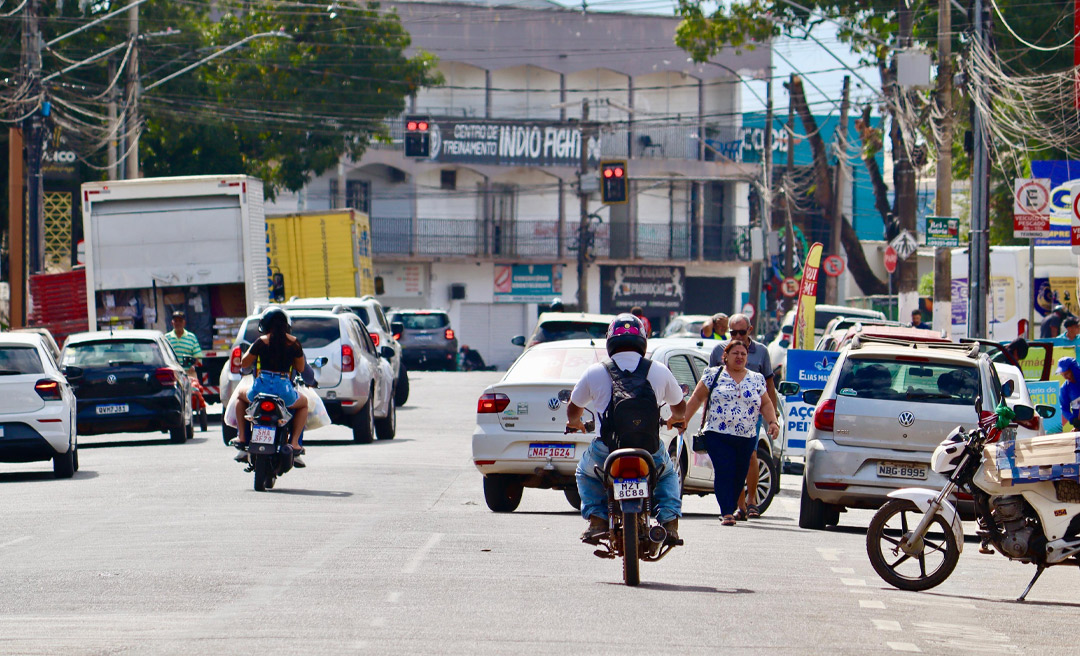 Câmara aprova PEC que isenta IPVA para veículos com mais de 20 anos; mudança padroniza a cobrança em todo o país