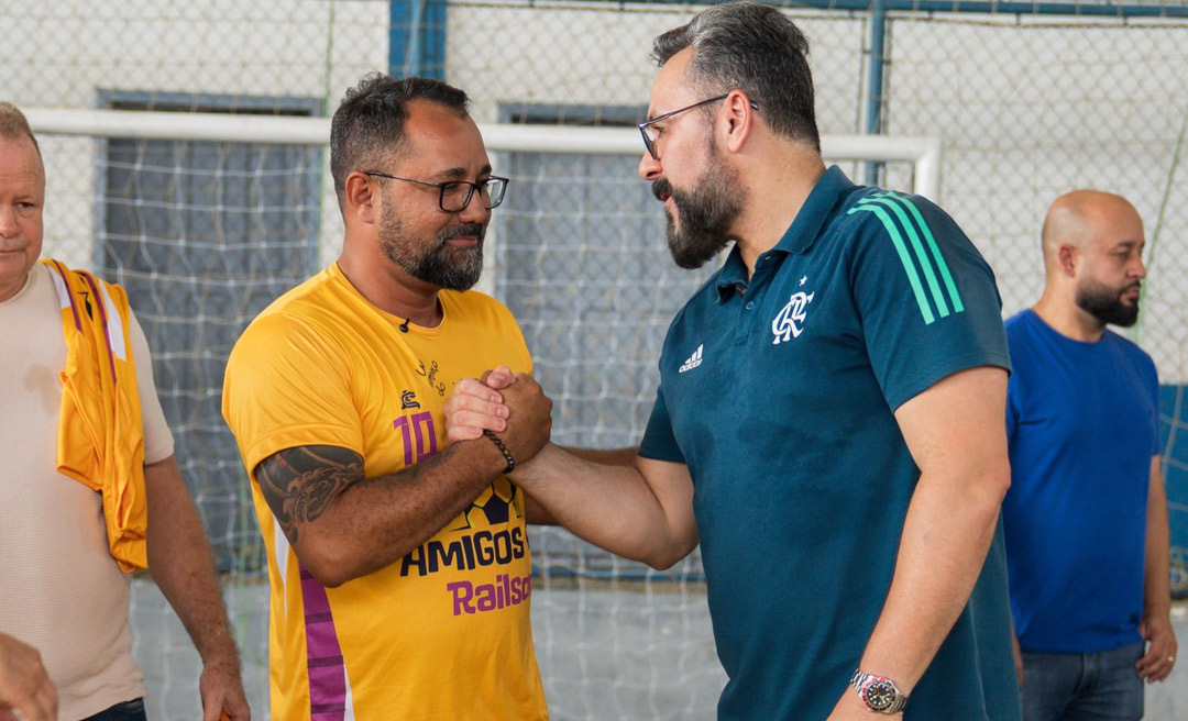 Alan Rick anuncia 240 vagas gratuitas para escolinha do ex-lateral do Flamengo Léo Moura em Feijó e celebra assinatura de ordens de serviço para obras no Parque Buritizal