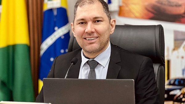 Vereador Joabe Lira comemora aprovação de requerimento que dispensa garis no Natal