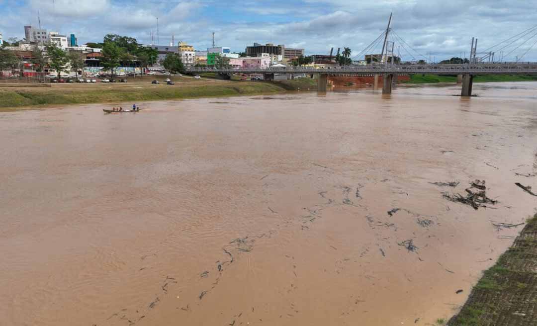 Volume de chuva supera a média mensal e governo do Estado intensifica monitoramento no Acre