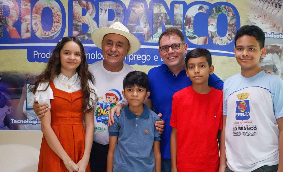 Bocalom e Alysson Bestene recebem estudantes e professores que irão aos EUA em programa educacional da Prefeitura da Capital