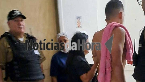 Confraternização entre amigos termina com residência invadida por criminosos e deixa dois homens feridos em Rio Branco