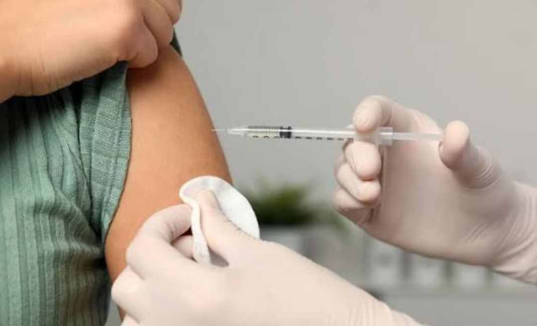 MS amplia prazo para vacinação contra HPV de jovens até 19 anos; imunizante é oferecido gratuitamente nas Unidades Básicas de Saúde