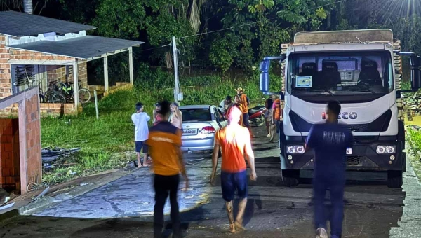 Prefeitura presta apoio à famílias atingidas por alagamentos em Cruzeiro do Sul