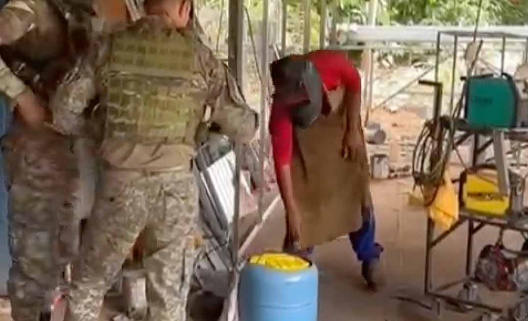 Mulher de 19 anos é detida com cloridrato de cocaína escondido em botija de gás no Acre