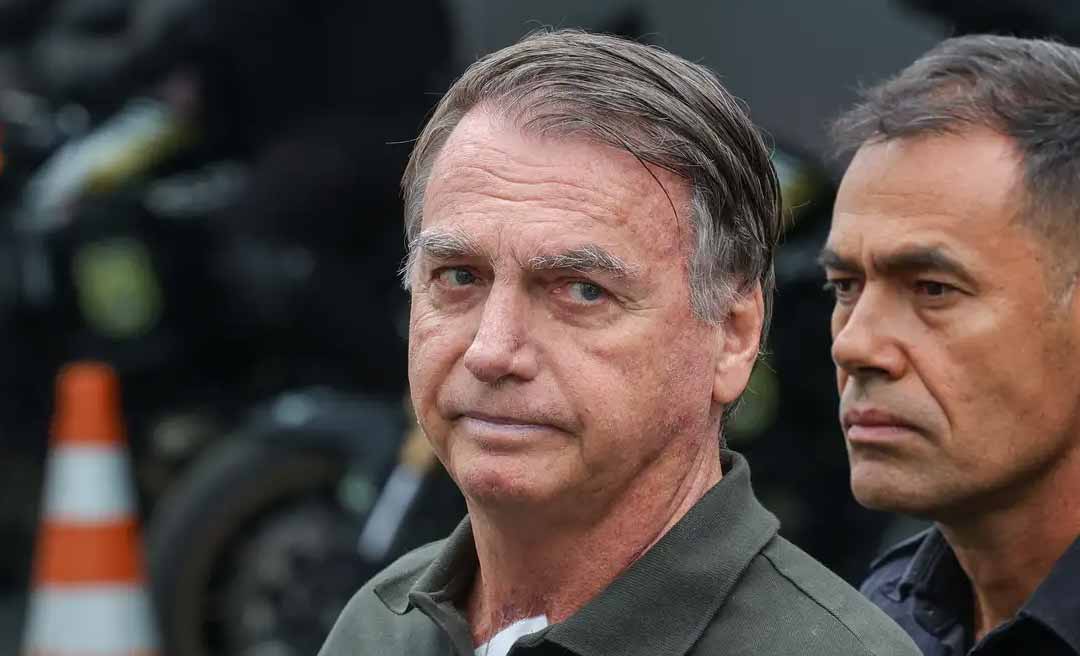 Ministro Alexandre de Moraes autoriza Bolsonaro a fazer exames no hospital após sofrer queda