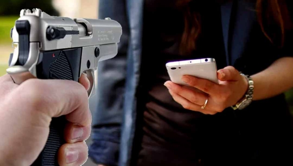 Com mais de 3 mil ocorrências de roubos e furtos de celulares, apenas 253 aparelhos foram recuperados em 2024