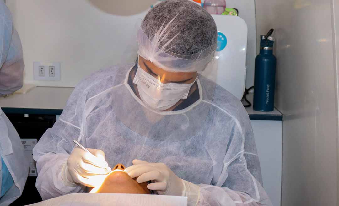 Saúde bucal sobre rodas: Programa Produzindo Sorrisos retoma atendimentos nos bairros de Rio Branco