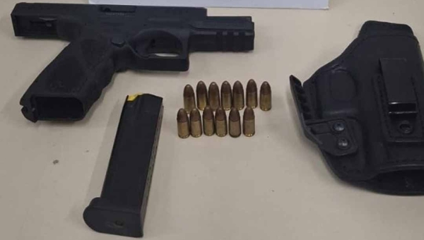 PM prende homem e apreende arma de fogo durante ocorrência de violência doméstica em Sena Madureira