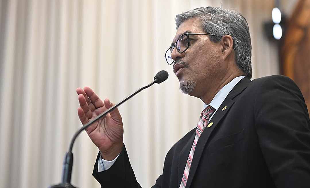 Edvaldo Magalhães comemora sanção da LOA com as emendas que garantem a volta dos 10% da tabela da Educação e a Revisão Geral Anual; PCCR da Saúde também está garantido