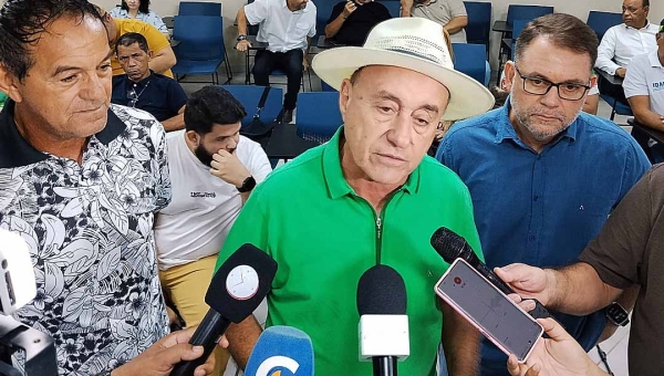 Prefeito de Rio Branco aumenta premiação e reforça valorização da cultura popular no lançamento do Carnaval da Família 2026