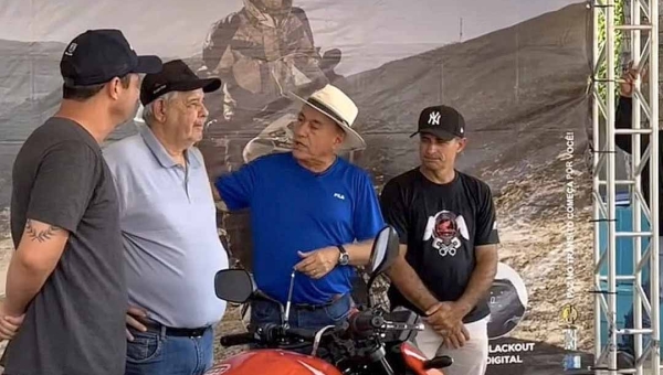 “A marca Chico Mendes está no mundo inteiro”, diz Bocalom em Xapuri ao adotar tom de chefe de Estado em ano eleitoral