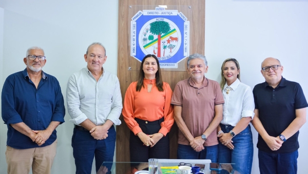 Governo contata lideranças do Juruá para articular palestra de Fernando Fernandes em Cruzeiro do Sul