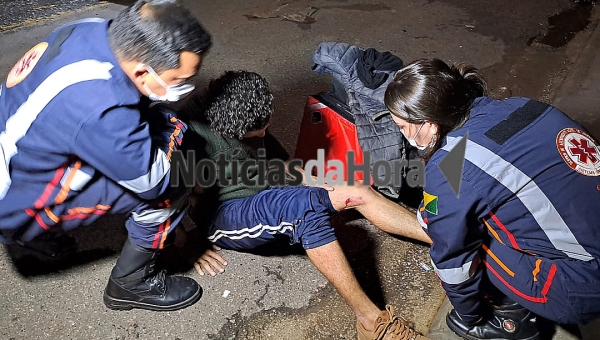Entregador se distrai ao comer cocada e provoca acidente de trânsito no bairro Bosque, em Rio Branco