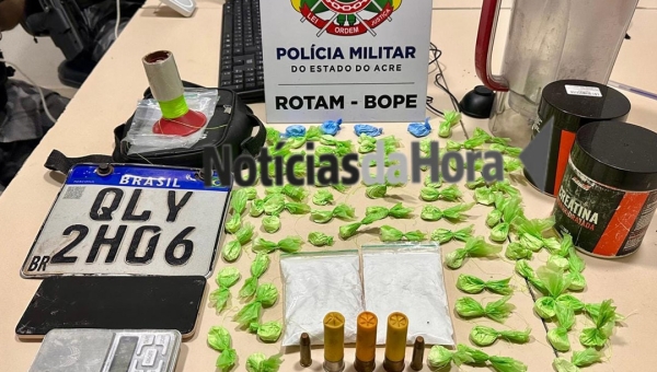 BOPE prende homem de 31 anos e apreende drogas, munições e placa de moto roubada no Bairro da Paz