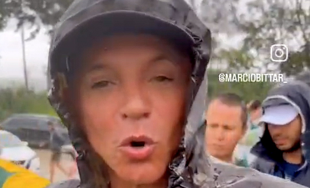 “Não há mal que dure para sempre. Nós venceremos”, afirmou Bittar que participa de caminhada com Nikolas Ferreira em defesa de Bolsonaro