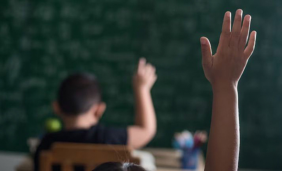 Volta às aulas aumenta risco de doenças entre crianças; médico explica como fortalecer a imunidade