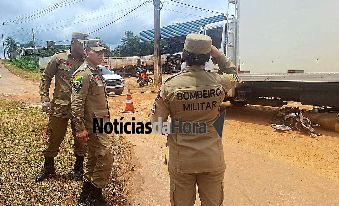 Motociclista fica ferido após colidir com caminhão no município de Epitaciolândia, no interior do Acre