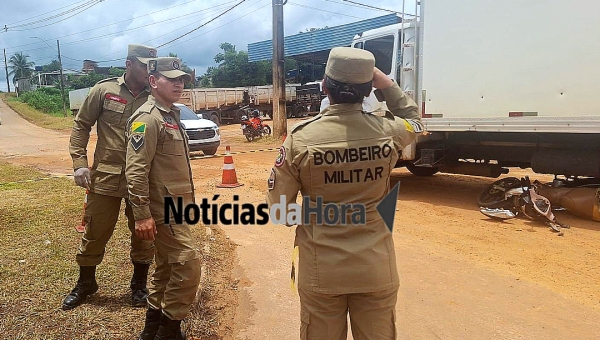 Motociclista fica ferido após colidir com caminhão no município de Epitaciolândia, no interior do Acre