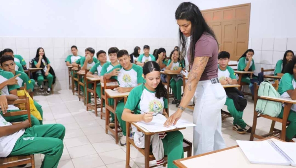 Educação intensifica preparativos para início do ano letivo e integralização de 24 novas escolas em 2026