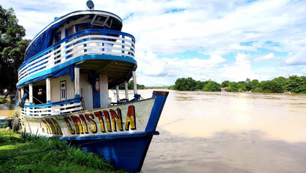 Rio Acre continua subindo em Rio Branco e nível do manancial se aproxima dos 15 metros