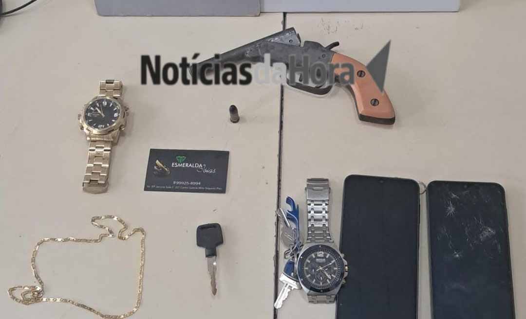 Dupla é presa após tentar roubar mulher no Centro de Rio Branco; um dos suspeitos tinha mandado de prisão em aberto