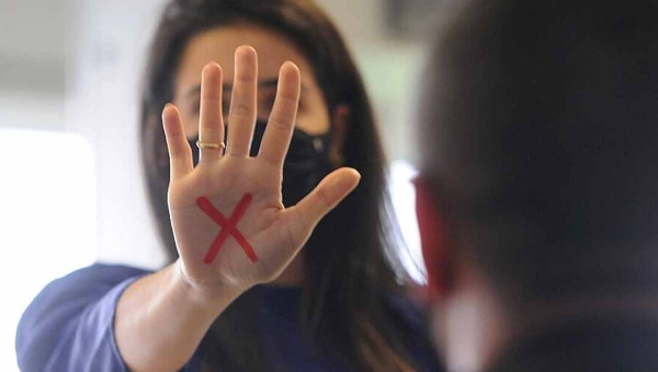 MP e Defensoria Pública da União firmam compromisso nacional para atuação conjunta no combate ao feminicídio