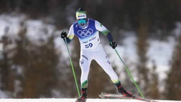 Acreano conquista resultado inédito para o Brasil no esqui cross-country nos Jogos Olímpicos de Inverno de Milão-Cortina