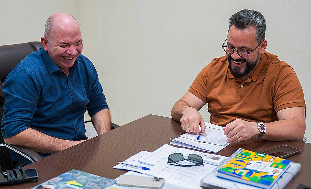 Em Sena, Gerlen reúne vereadores e secretários para receber Alan Rick