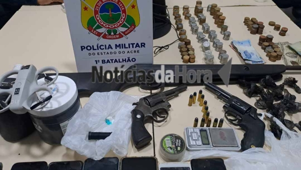 Polícia Militar prende casal com armas, drogas e drone usado para vigiar viaturas no bairro Habitasa, em Rio Branco