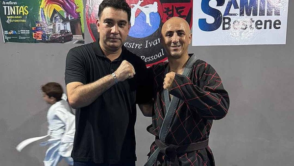 Vereador Samir Bestene reforça apoio às artes marciais e entrega equipamentos a projeto com mais de 50 crianças na Capital
