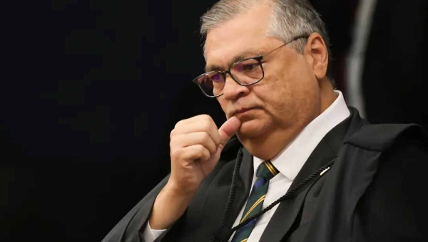 Ministro Flávio Dino proíbe novas leis que garantam "penduricalhos" acima do teto