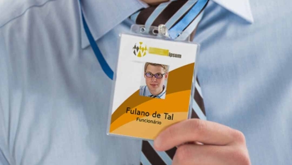 Lei municipal torna obrigatório crachá visível para efetivos, comissionados e terceirizados em Rio Branco