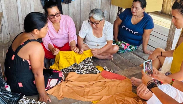 Ateliê Yawa: A força ancestral e criativa das mulheres indígenas Yawanawá