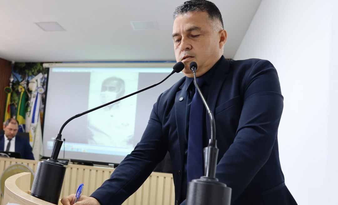 Vereador Eber Machado critica subsídio de quase R$ 13 milhões à Ricco e questiona 7ª renovação emergencial
