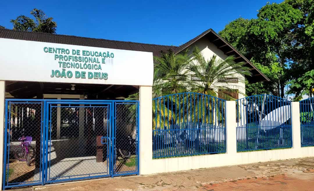 Ieptec convoca candidatos aprovados em processos seletivos de profissionais bolsistas dos municípios de Plácido de Castro e Bujari