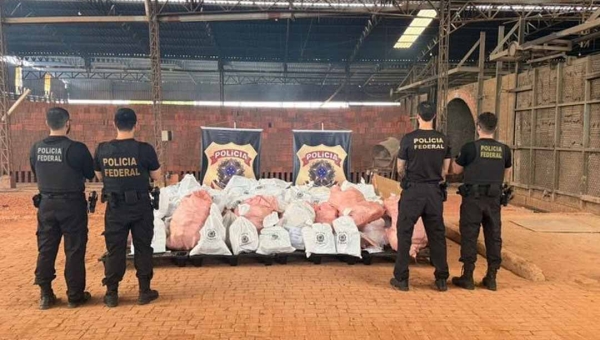 Polícia Federal promove a destruição de aproximadamente 1,3 tonelada de drogas