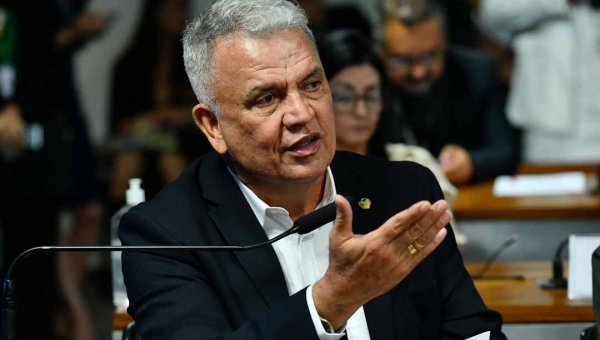 Petecão garante R$ 200 mil para recuperação de dependentes químicos em Rio Branco