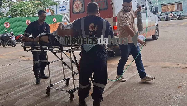 Ex-vereador de Sena Madureira passa mal, é levado ao hospital e transferido para Rio Branco com suspeita de AVC