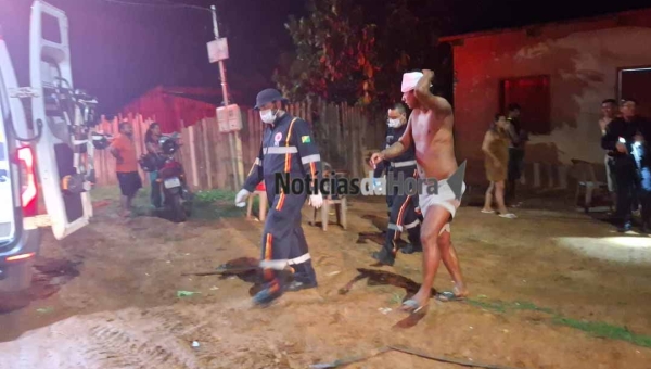 Jovem fica ferido após ser atacado com faca durante confusão no bairro Caladinho, em Rio Branco