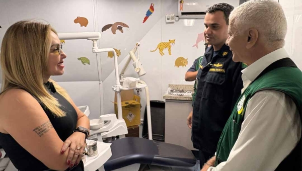 Deracre fortalece missão do Navio da Marinha que leva atendimentos às comunidades ribeirinhas