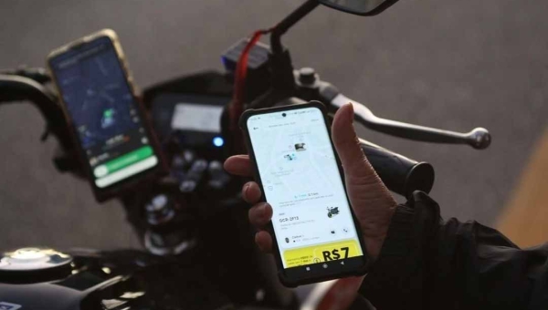 Motoristas de moto por aplicativo anunciam protesto em frente à Câmara de Rio Branco na terça-feira contra lei de regulamentação